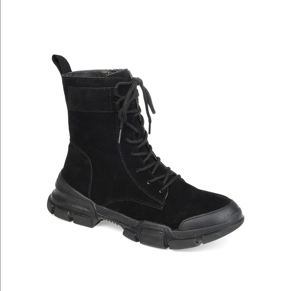 Boots size 8.5 new